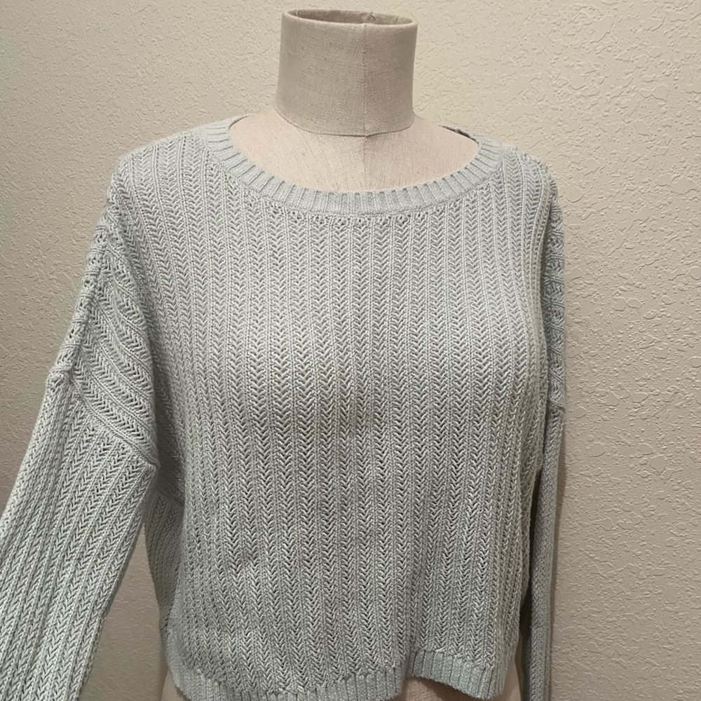 Hollister lightweight sweater